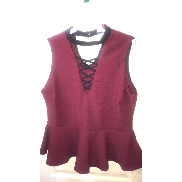 Burgundy Danesa usa 2X - Picture 4 of 5